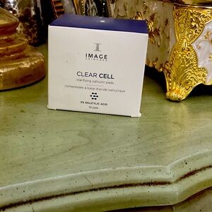 IMAGE SKINCARE CLEAR CELL 
Clarifying salicylic pads/60 pads